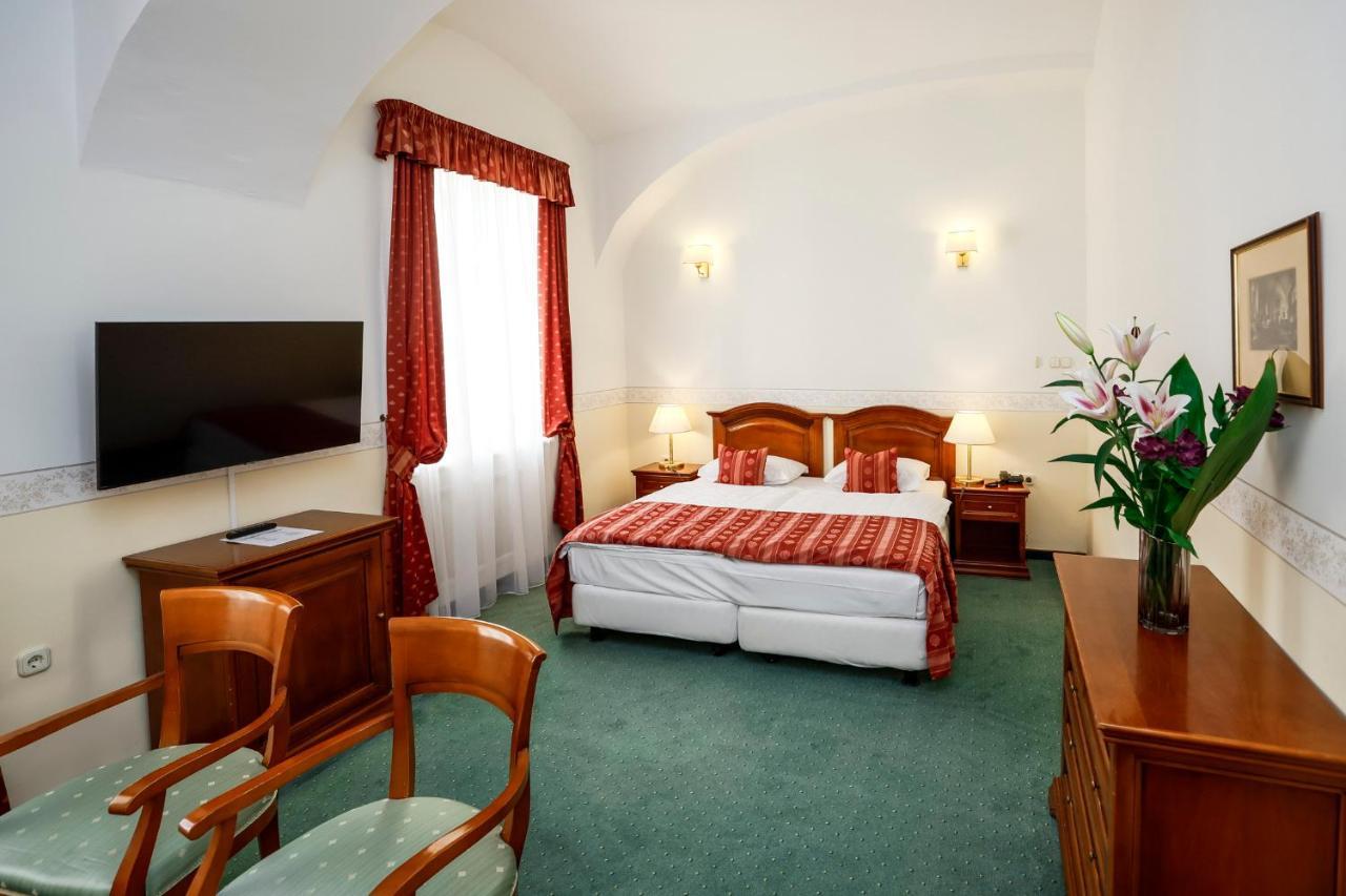 Szidonia Castle Hotel