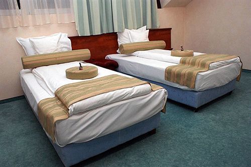 Szidonia Castle Hotel
